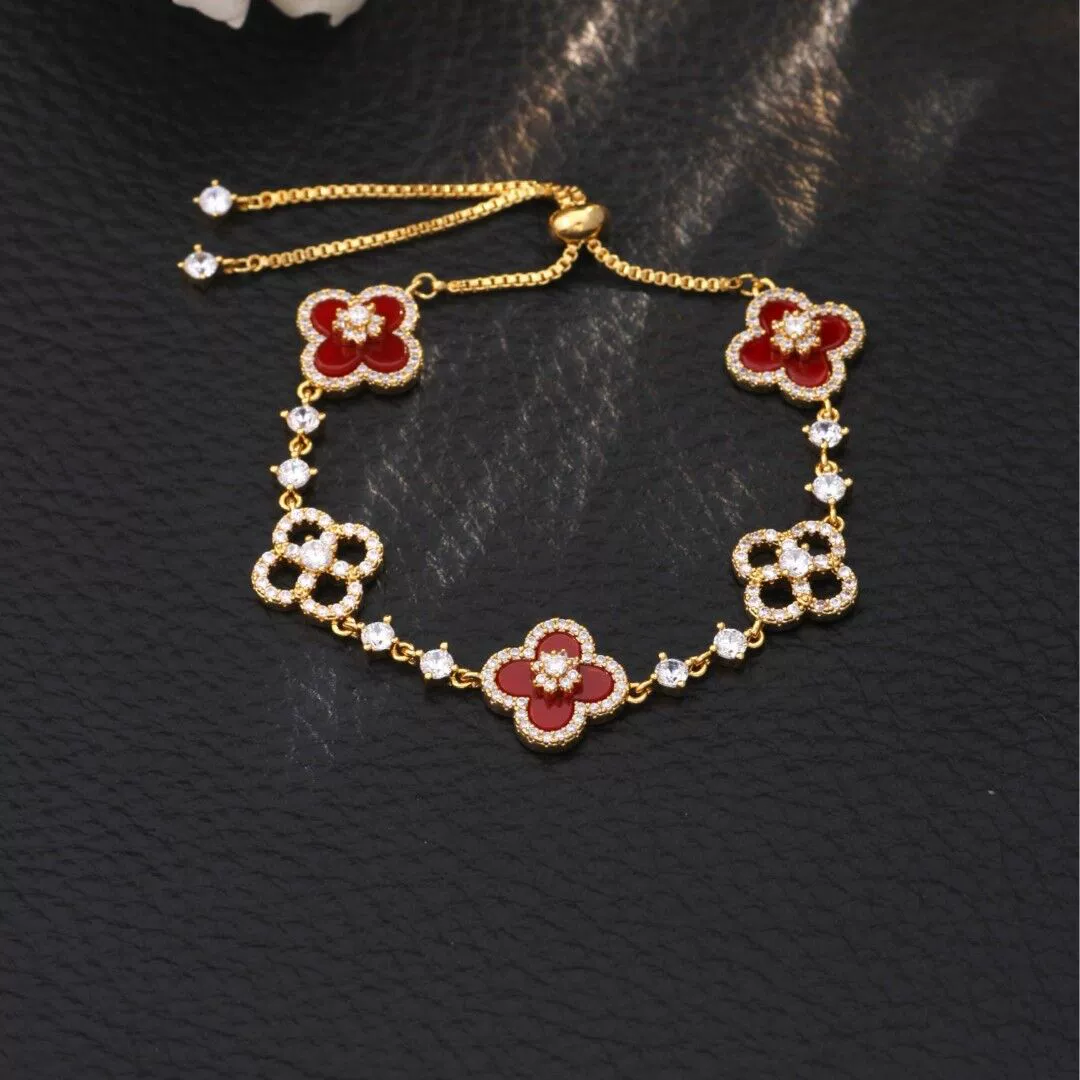 Sakura Cleef Bracelet