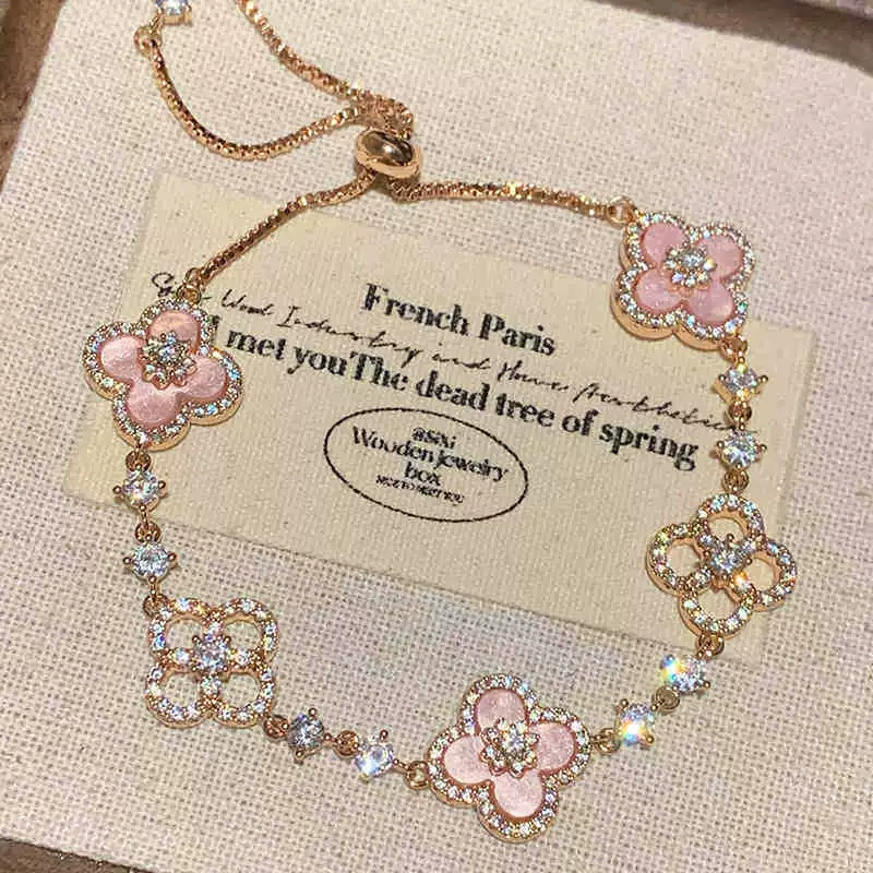Sakura Cleef Bracelet