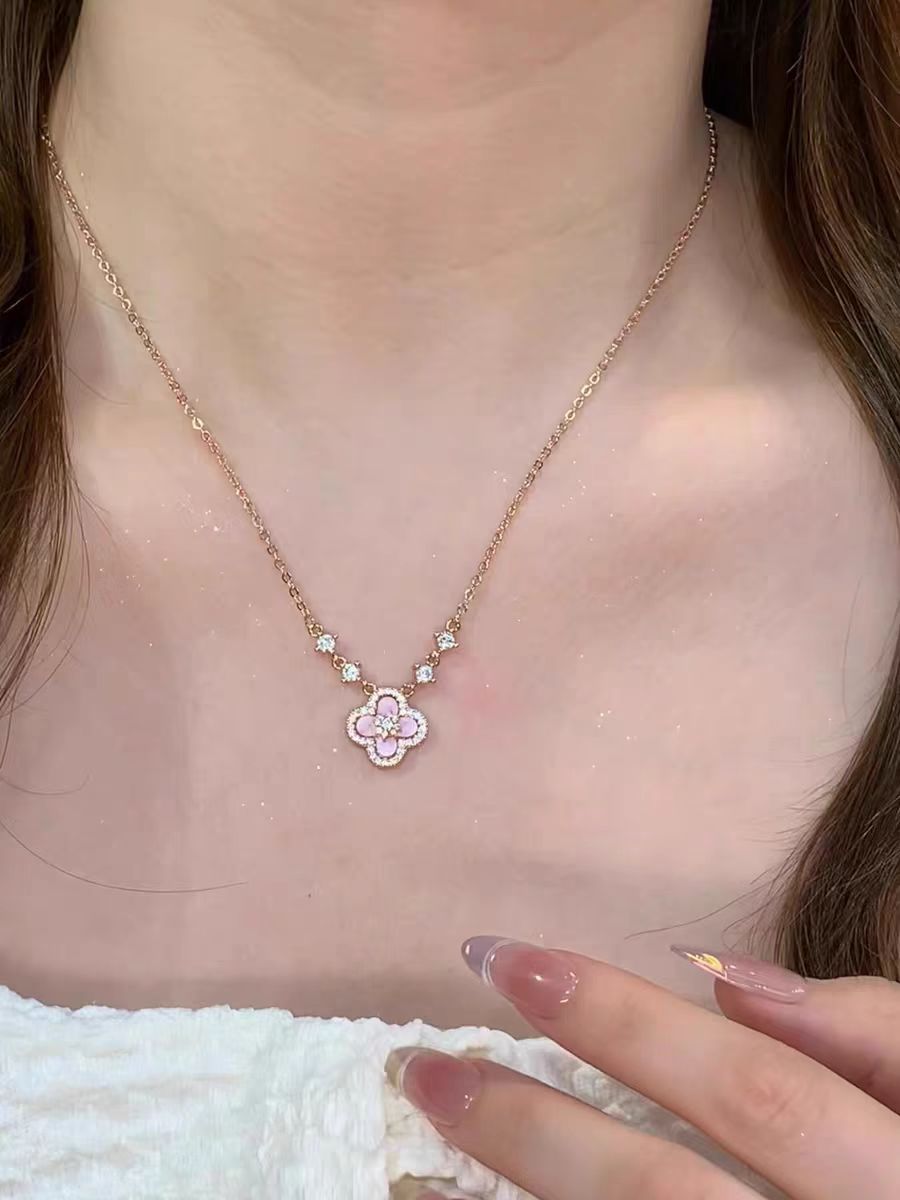 Sakura necklace