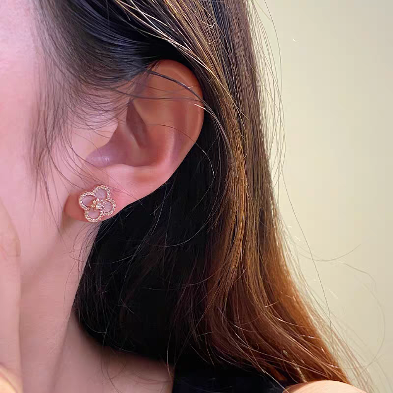 Sakura earring