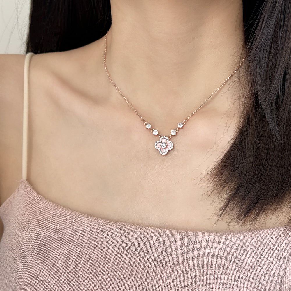 Sakura Cleef Set