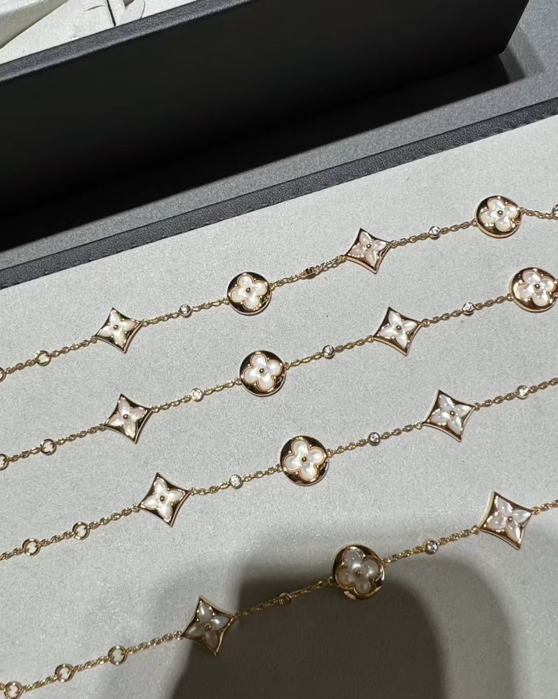 Elegance and FortuneClover Bracelet