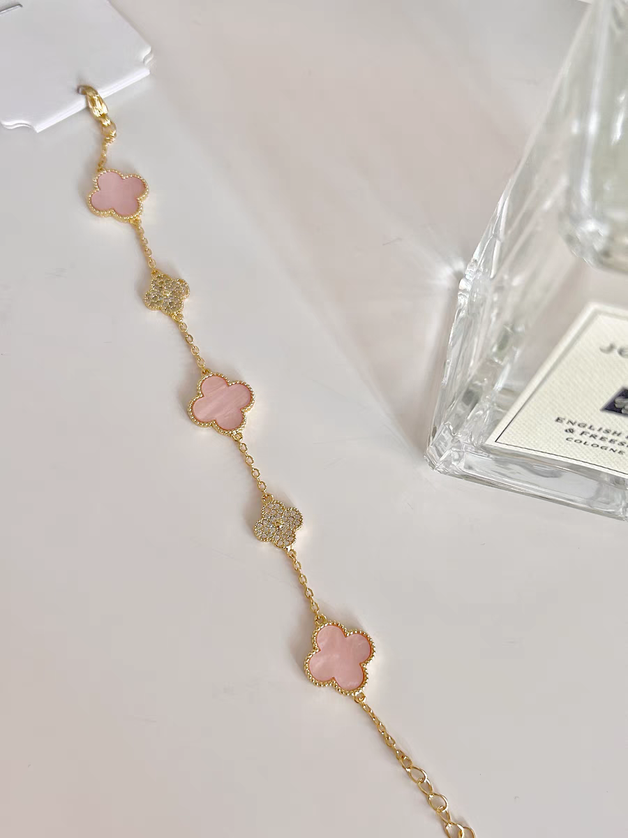 Flower Bracelet With Diamond